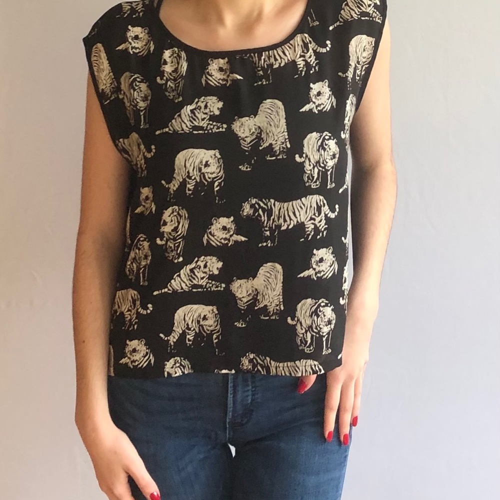 Black and Cream Tiger Print Top